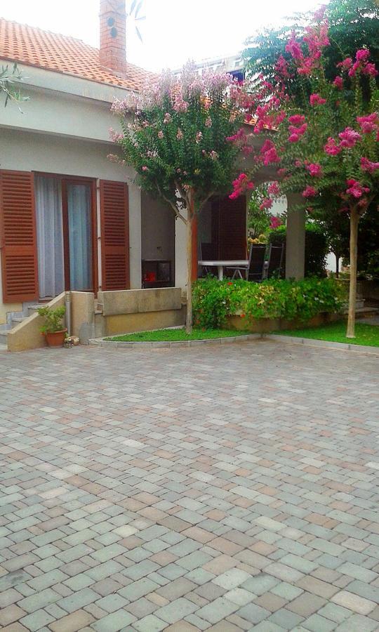 Apartment Magnolia Petrcane Exterior foto